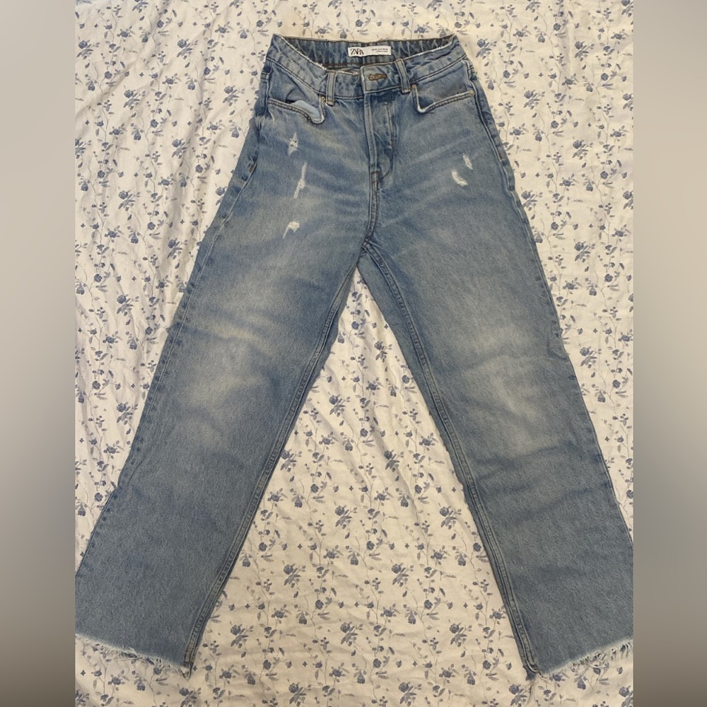 ZARA Distressed high rise straight cut button up jeans